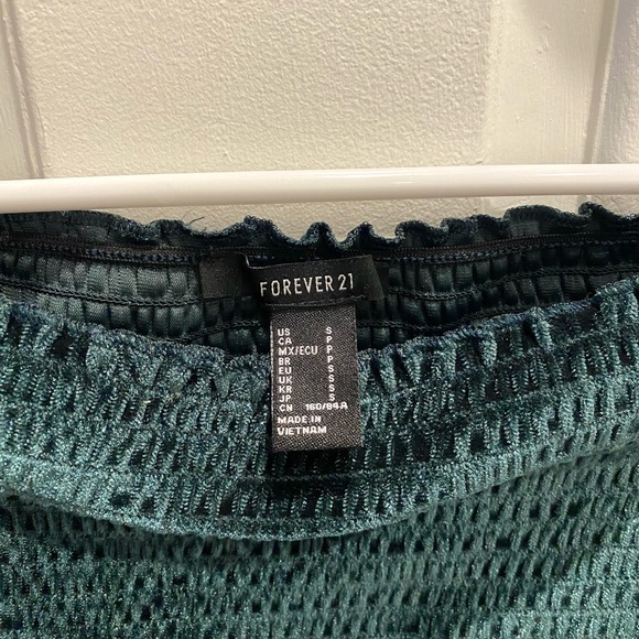 Forever21 Emerald Green Velour Crop Top - Picture 2 of 2